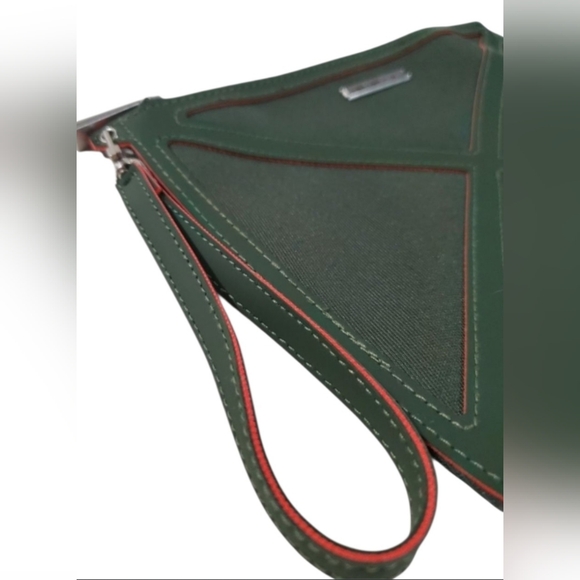 Jantaminiau KLM Amenities Pouch Bundle - Picture 5 of 11